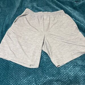 lululemon athletica Men's Light Grey Athletic Shorts